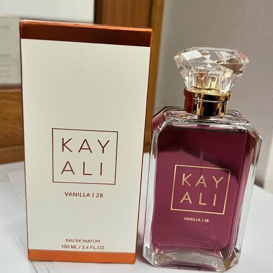 KAY ALI  BORNING CHERRY 148